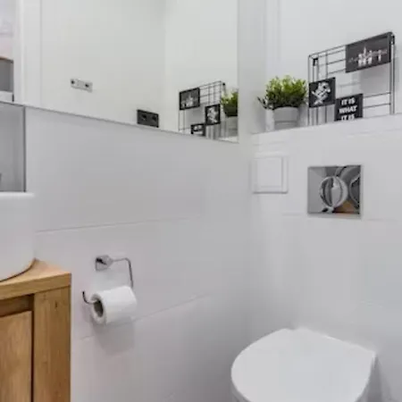 Apartment Kawalerka W Srodmiesciu 22 *