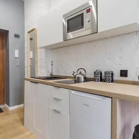 Kawalerka W Srodmiesciu 22 罗兹